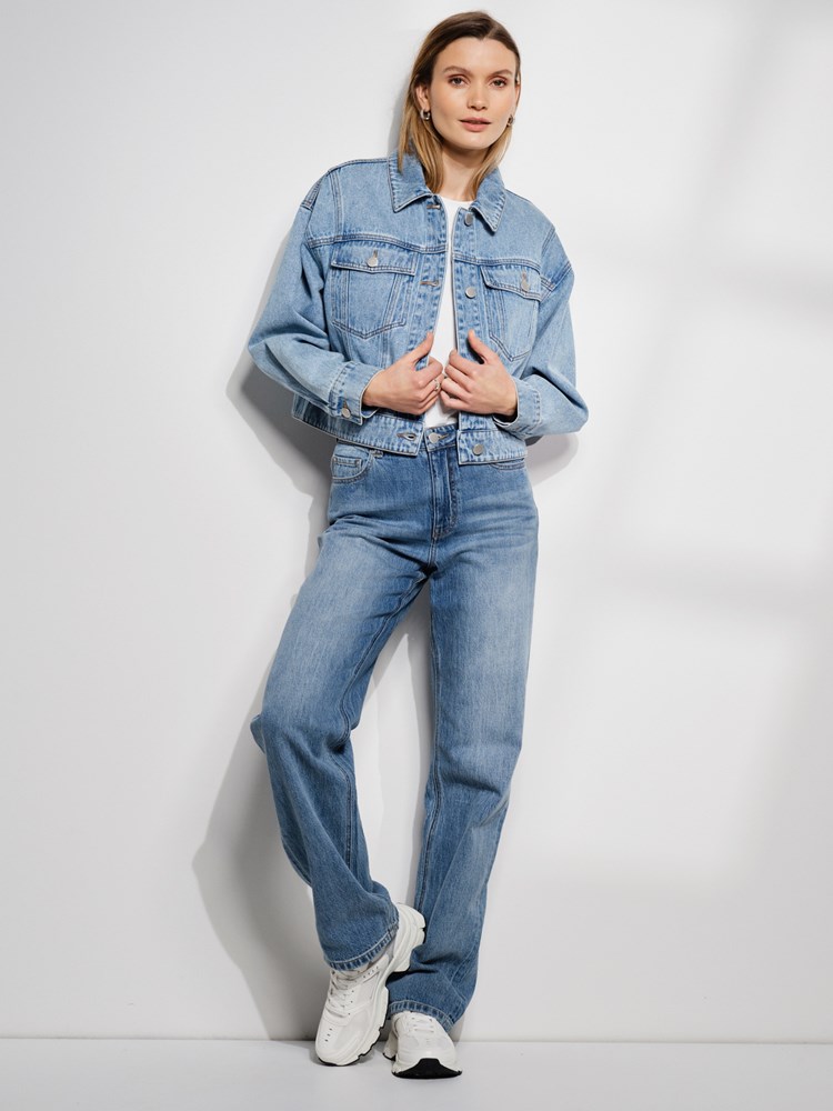 Estelle denimjakke 7051644573262_f_Estelle denimjakke DAB_Estelle denimjakke DAB 7506405.jpg_