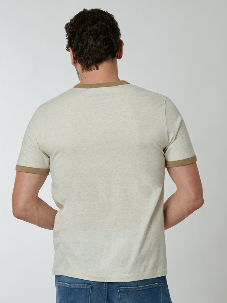 Dave t-skjorte 7249508_O87-HENRYCHOICE-S22-Modell-Back_chn=boys_5858.jpg_Back||Back