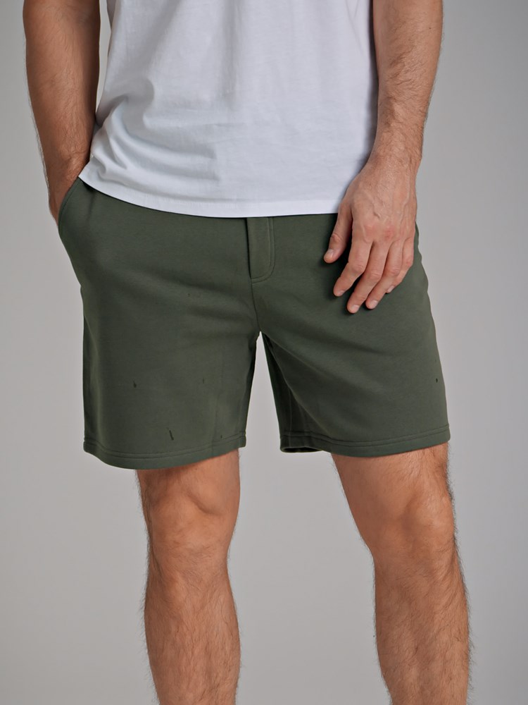 Enrico sweat shorts 7250284_GTE-MARIOCONTI-H22-Modell-Front_chn=match_9174.jpg_Front||Front