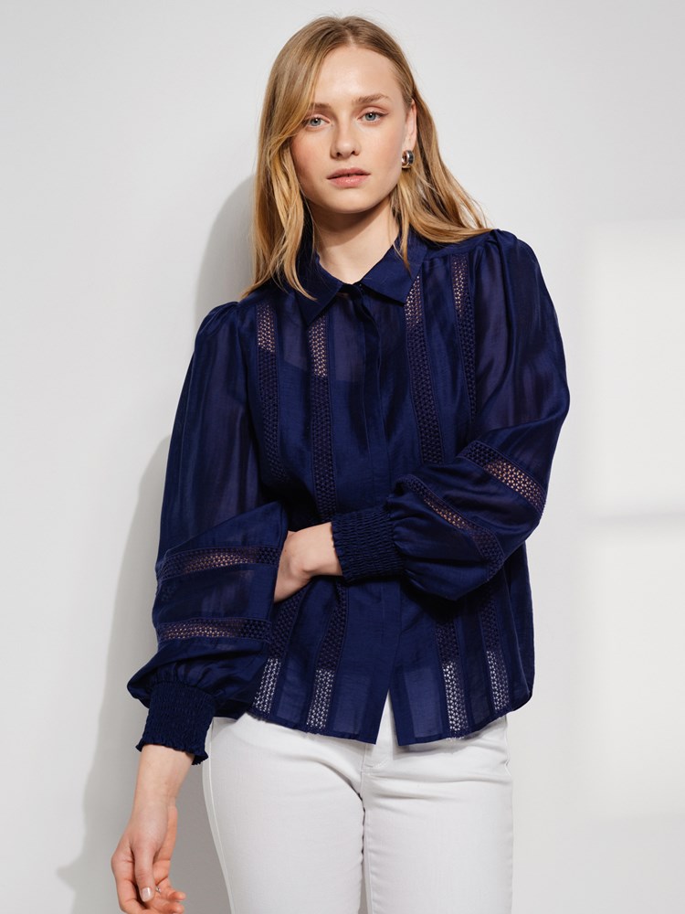 Anneline bluse 7505935_EGD-MARIEPHILIPPE-S24-Modell-Front_chn=match_2487_7505935 EGD_Anneline bluse EGD_Anneline bluse EGD 7505935.jpg_Front