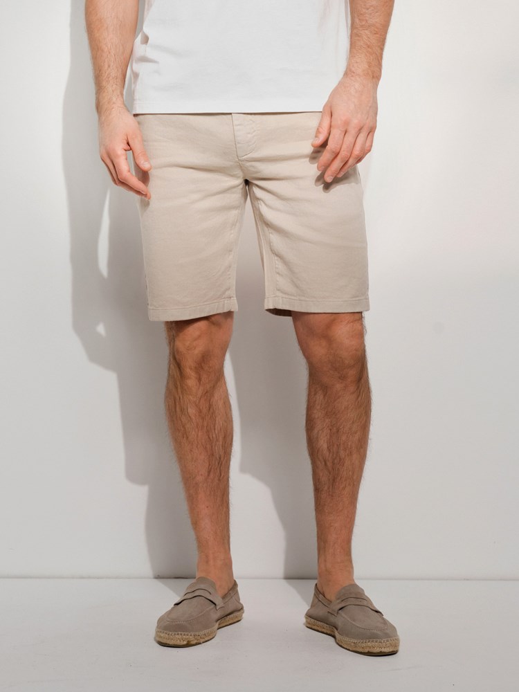 Mauro shorts 7506967_I4Y-MarioConti-H24-modell-front_Mauro shorts I4Y 7506967.jpg_Front||Front